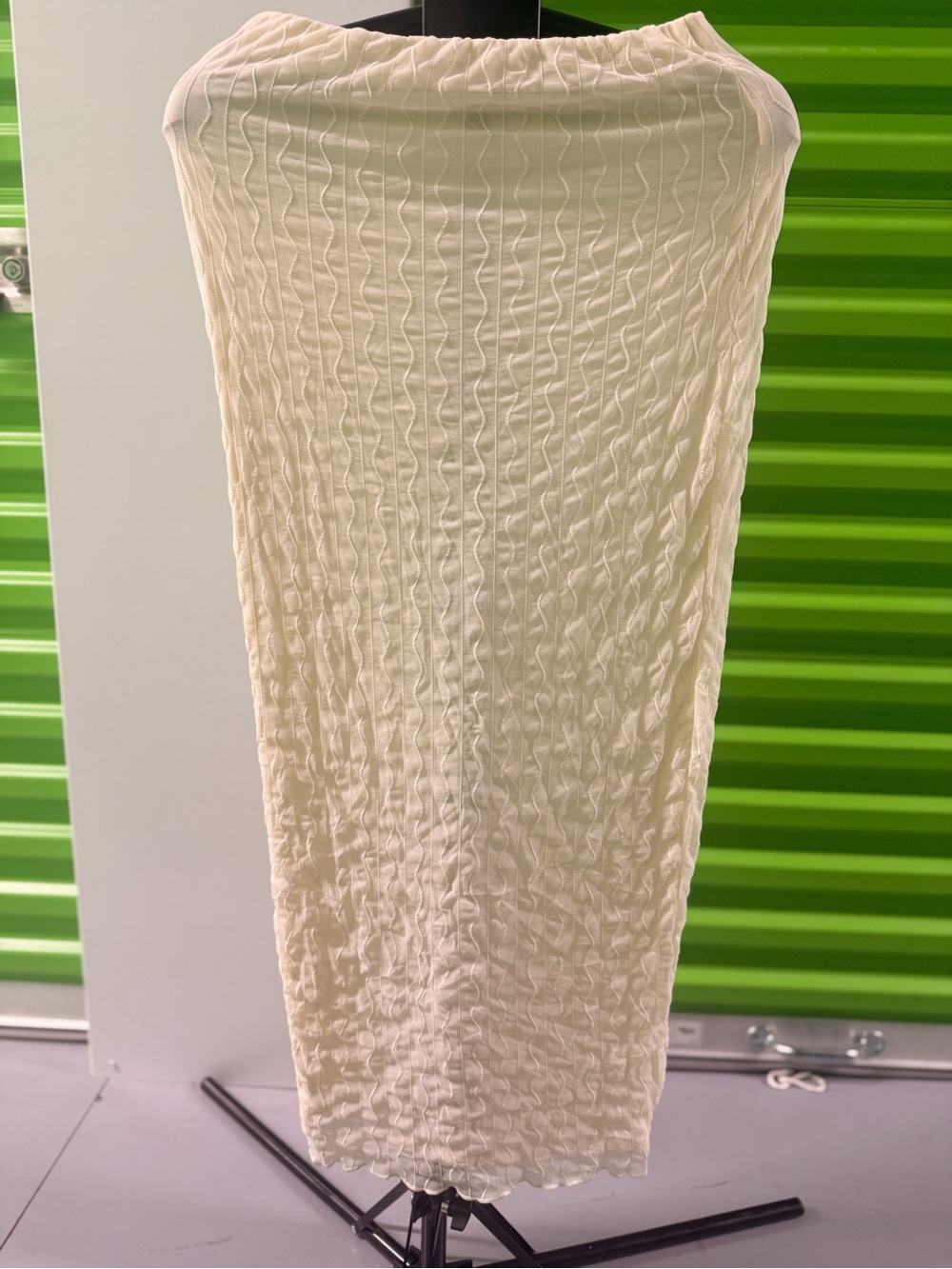 Women’s Cream Textured Midi Skirt